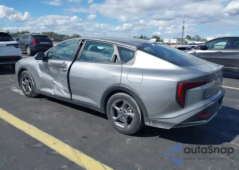 2025 Kia K4 Lxs from USA, damaged, VIN 3KPFT4DE0SE151283